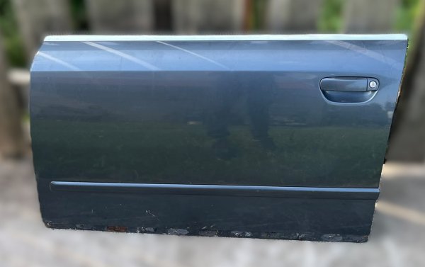 Šoferu durvis AUDI A4 B6