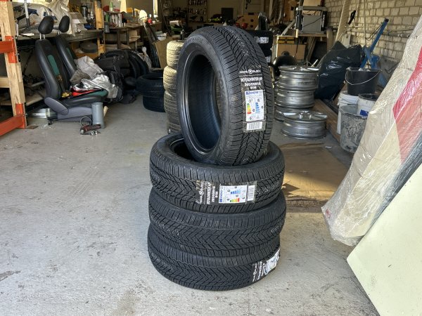 ROYAL BLACK 205/55 R16 ziemas